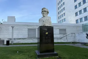 The statue of Abraham Lincoln