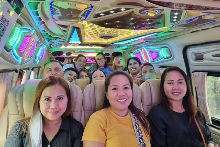 Private Arrival Transfer From Singapore Airport or Port to Hotel Swift