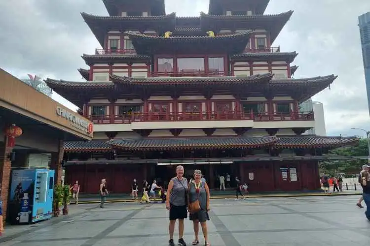 Singapore Highlights Thrilling Full-Day Island Tour with River Cruise