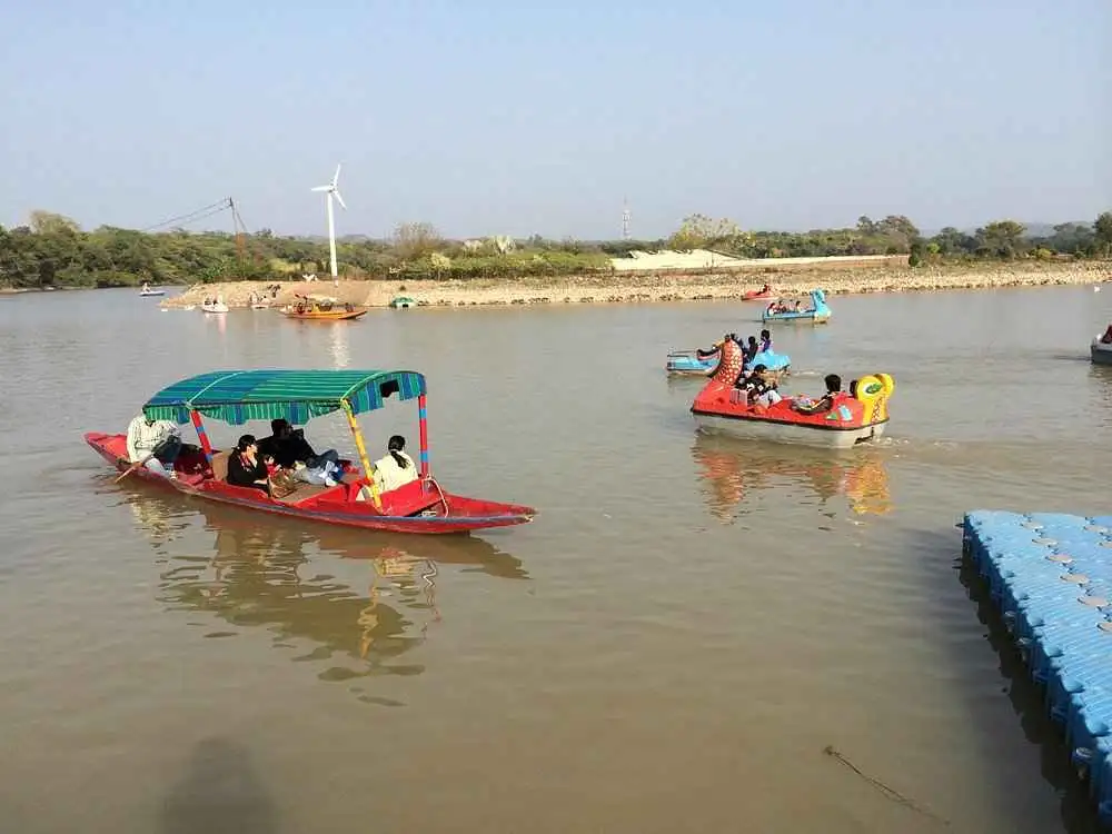 Private Chandigarh Day Tour from New Delhi Amazing City Highlights