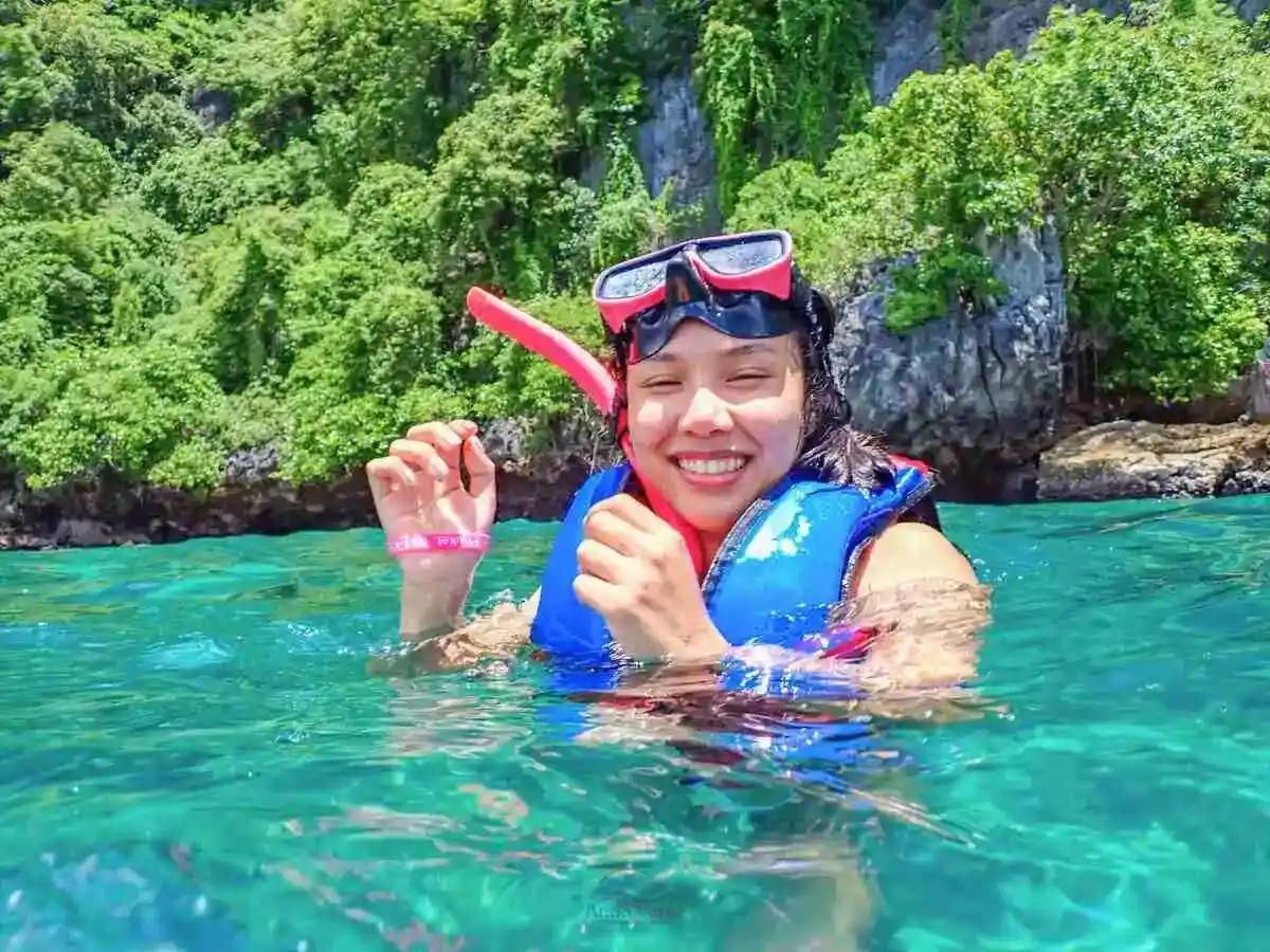 Explore Phi Phi and Khai Island Tour from Phuket