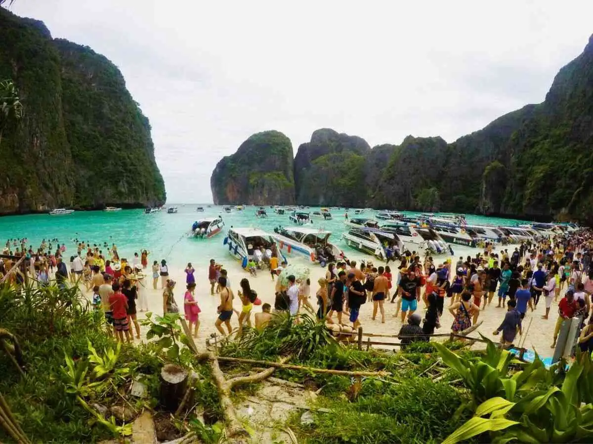 Explore Phi Phi and Khai Island Tour from Phuket