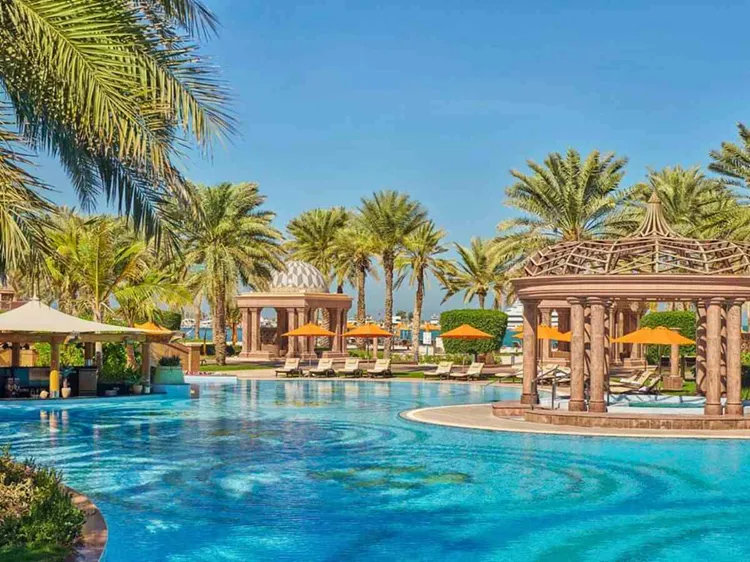 Private Full-Day Abu Dhabi Tour from Dubai Elevate Your Adventure