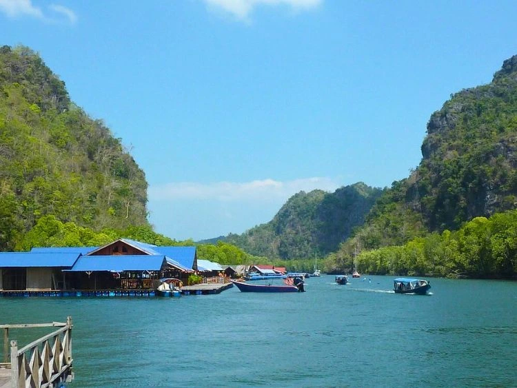 Private Langkawi Tour Tanjung Rhu Mangrove Kilim Geoforest