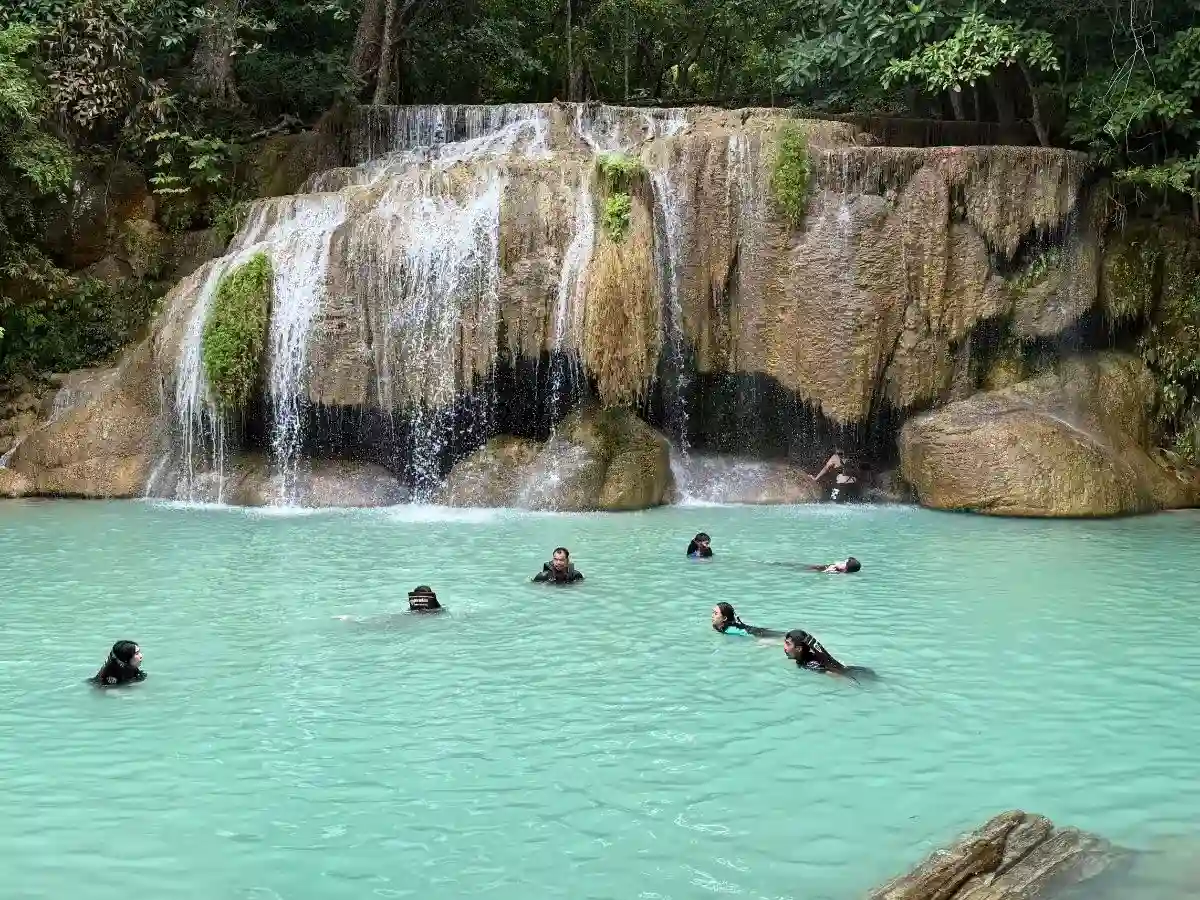 Private Erawan Waterfall Tour in Kanchanaburi from Bangkok