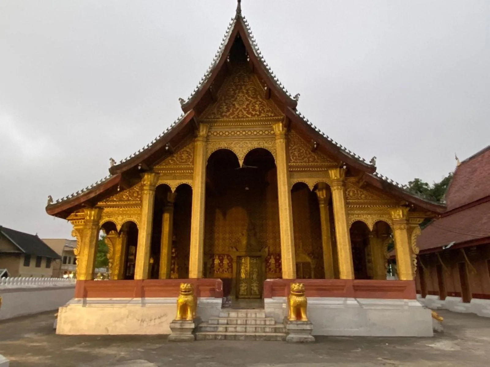 Private Full-Day Luang Prabang City Tour Exploration