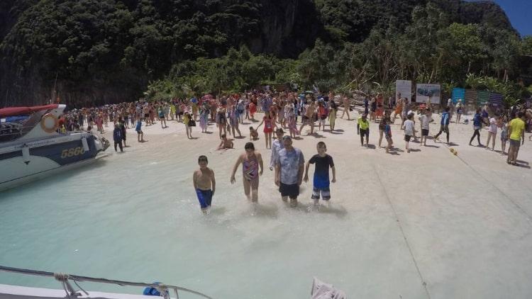 Amazing Phi Phi Islands and Khai Island Speedboat Escape Tour from Phuket
