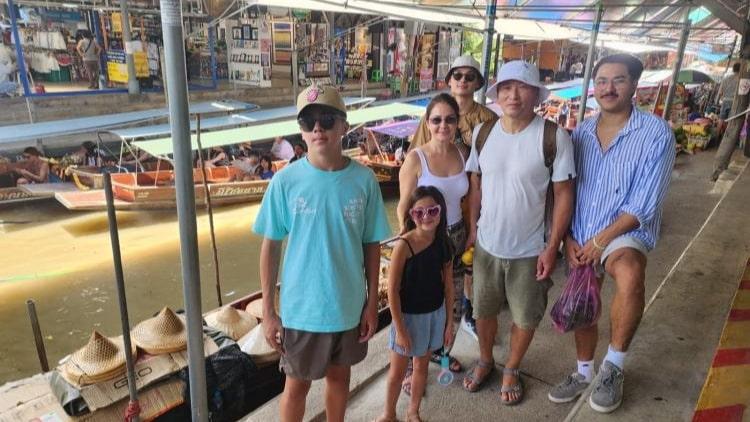 Amazing Private Bangkok Maeklong Railway and Amphawa Floating Market Tour Experience