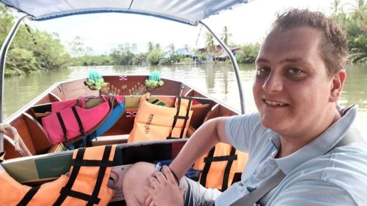 Amazing Private Bangkok Maeklong Railway and Amphawa Floating Market Tour Experience