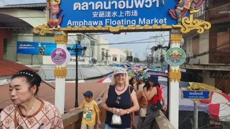 Amazing Private Bangkok Maeklong Railway and Amphawa Floating Market Tour Experience