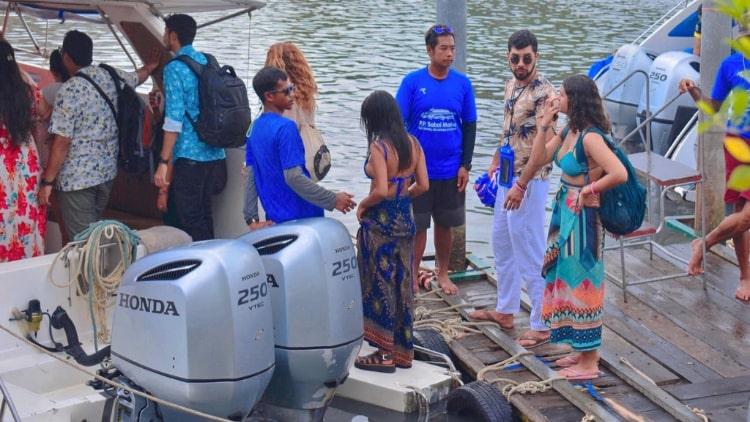 Phi Phi Island Day Tour by Speedboat from Phuket Spectacular Adventure in Island Paradise