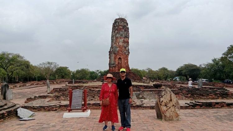 Ultimate Bangkok Adventure Visit Mae Klong Railway Market Damnoen Saduak Floating Market Ayutthaya and Iconic Temples in One Day