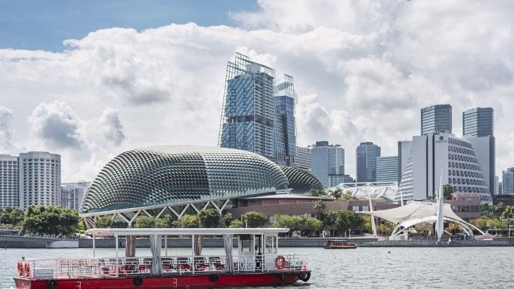 Exclusive Private Singapore Night Tour and Captivating River Cruise