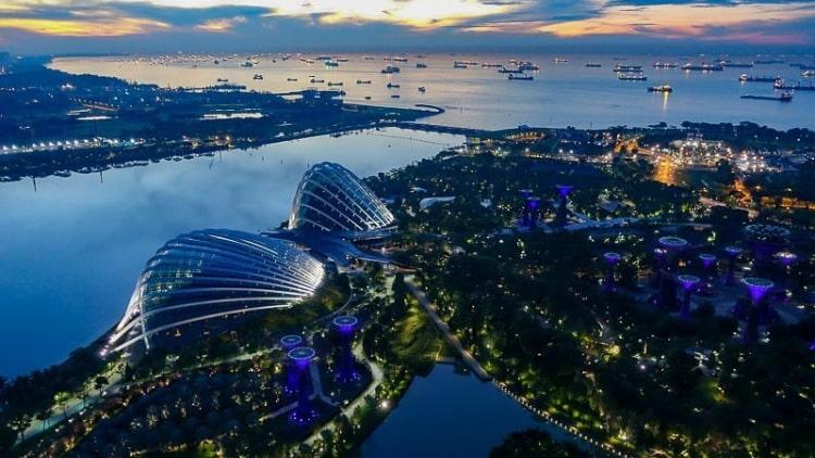 Exclusive Private Singapore Night Tour and Captivating River Cruise