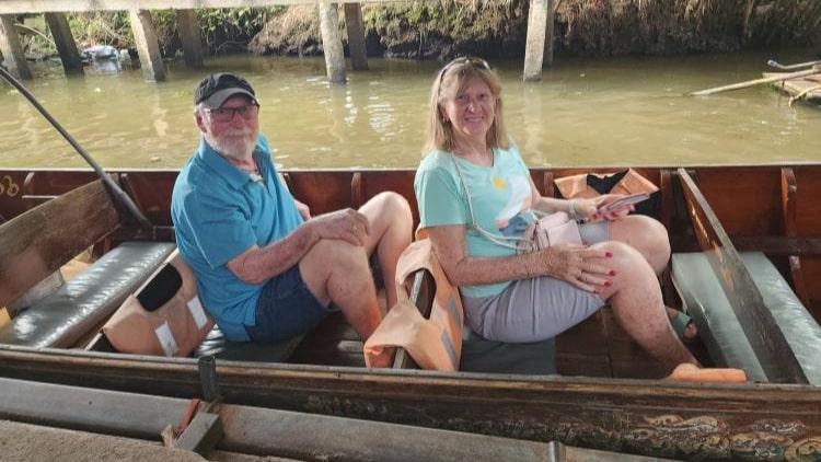 Exciting Private Day Tour to Maeklong Railway & Damnoen Saduak Floating Market from Bangkok – Authentic Thailand Experience