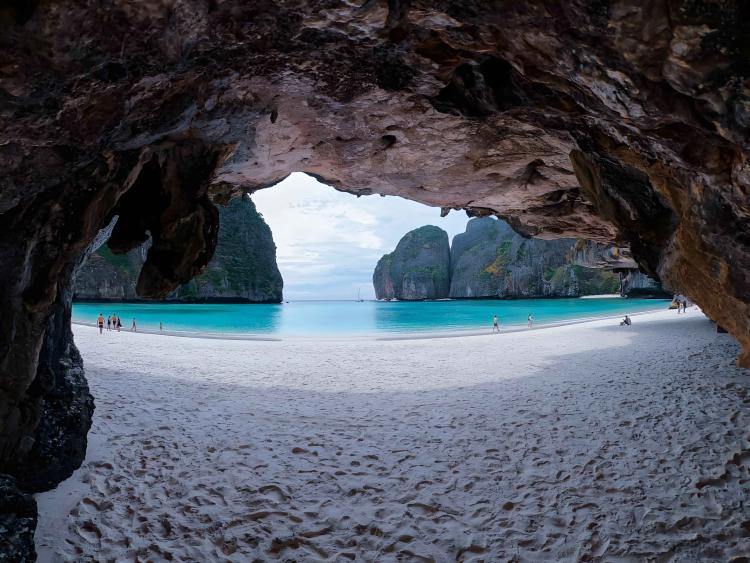 Early Bird Phi Phi and 4 Islands Tour from Krabi Incredible Day with Lunch