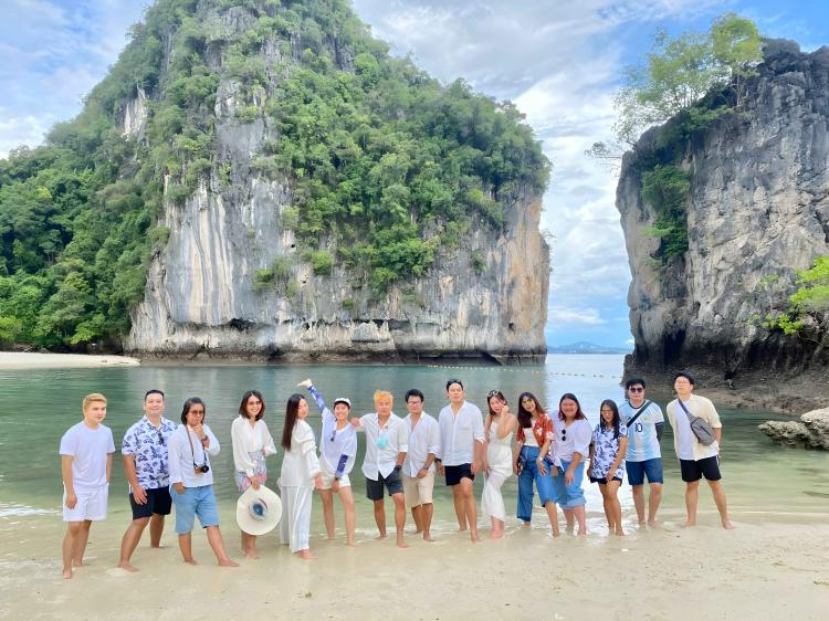 Early Bird Phi Phi and 4 Islands Tour from Krabi Incredible Day with Lunch