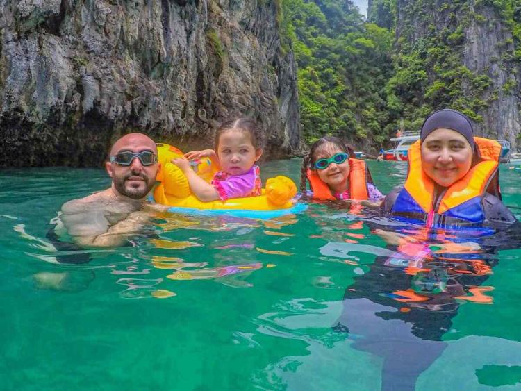 Explore Phi Phi and Khai Island Tour from Phuket